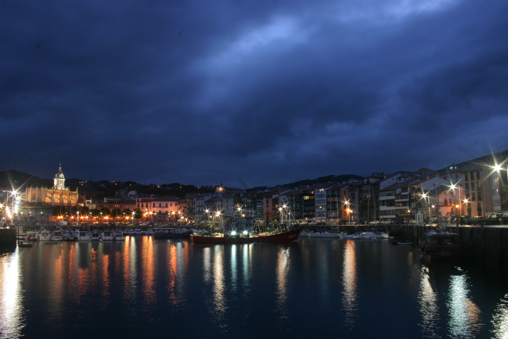 Lekeitio Foto &amp; Bild | architektur, stadtlandschaft, skylines Bilder ...