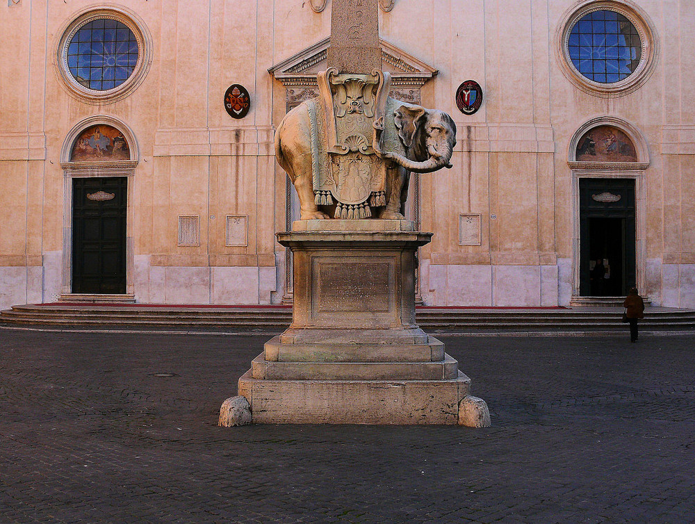 L'ELEFANTINO DI PIAZZA DELLA MINERVA A ROMA