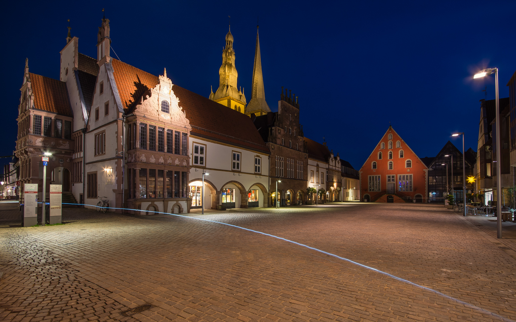 Lemgo | Rathaus mit Nicolaikirche 