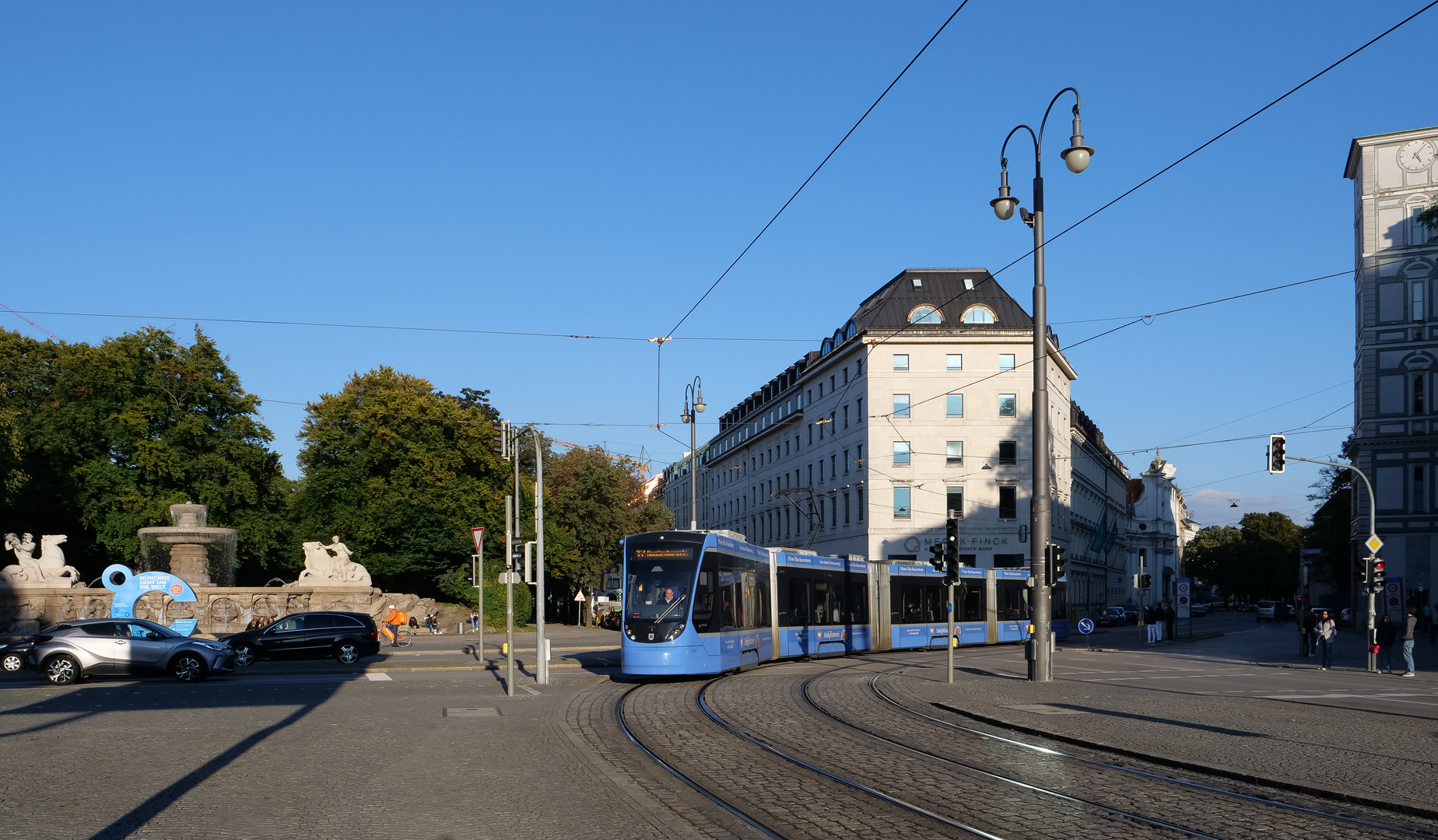 Lenbachplatz (3 von 3)