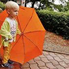 L'enfant au parapluie...