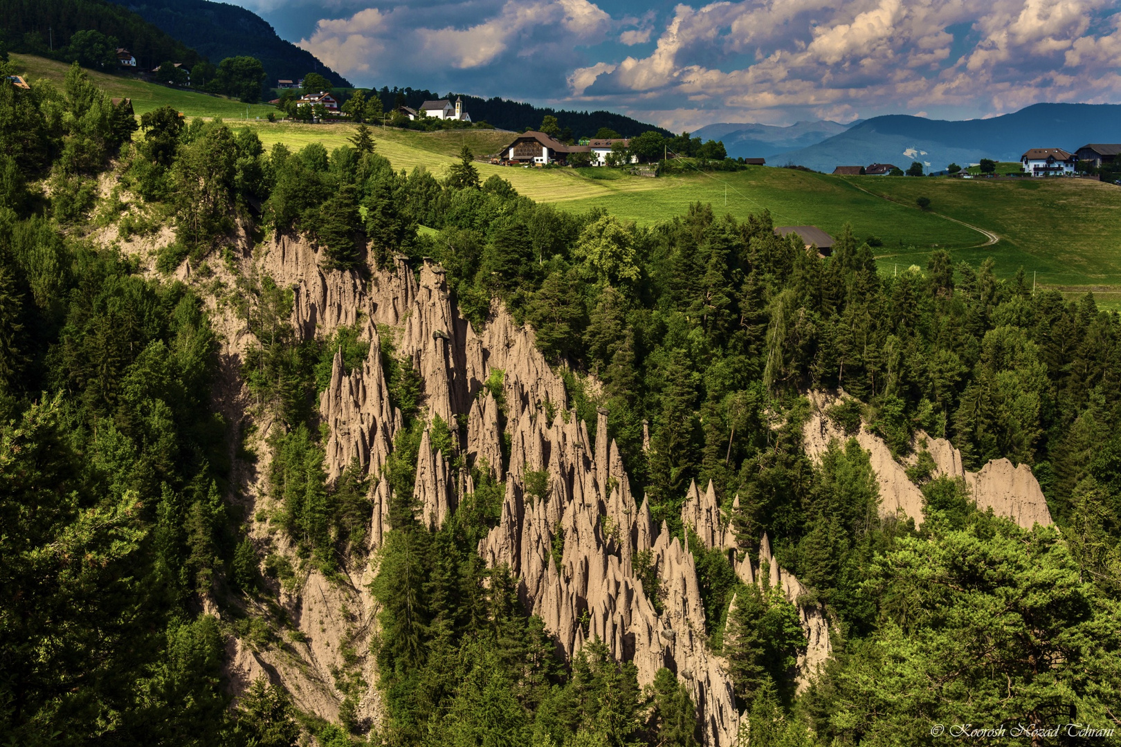 Lengmoos_Ritten_Bozen_Dolomites_South Tyrol_Italy,  Erdpyramiden (Earth Pyramids)