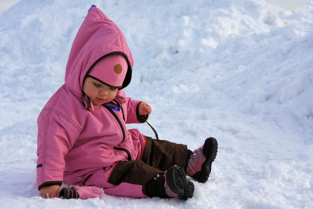 Leni das erste mal im Schnee *