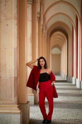 Leni im Säulengang II