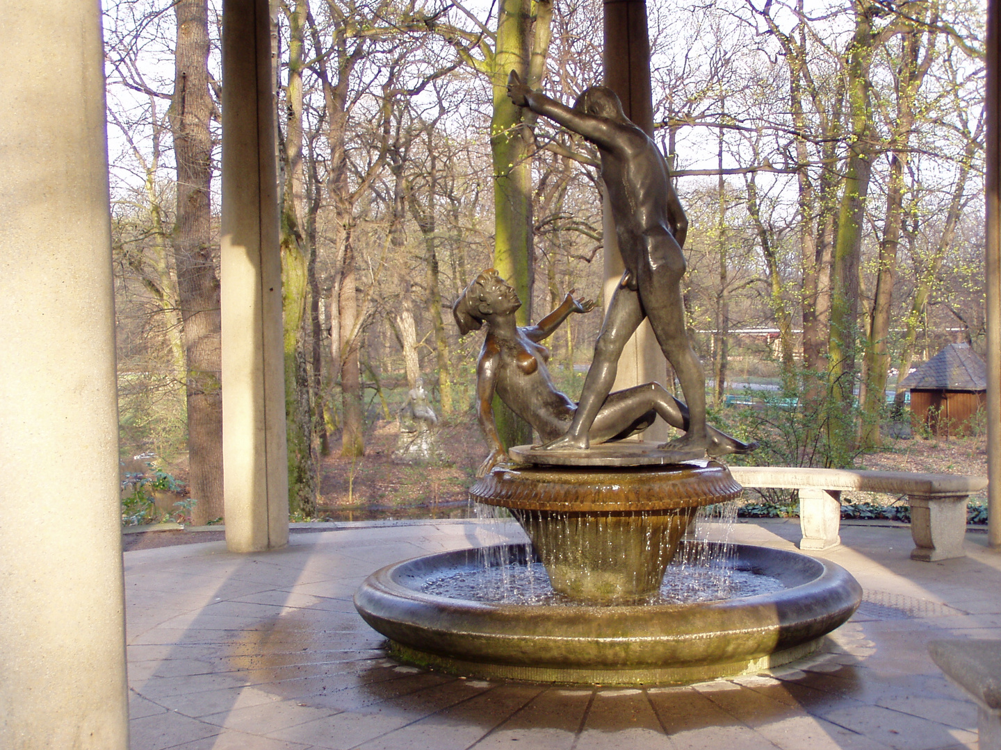 Lenne Tempel Brunnen