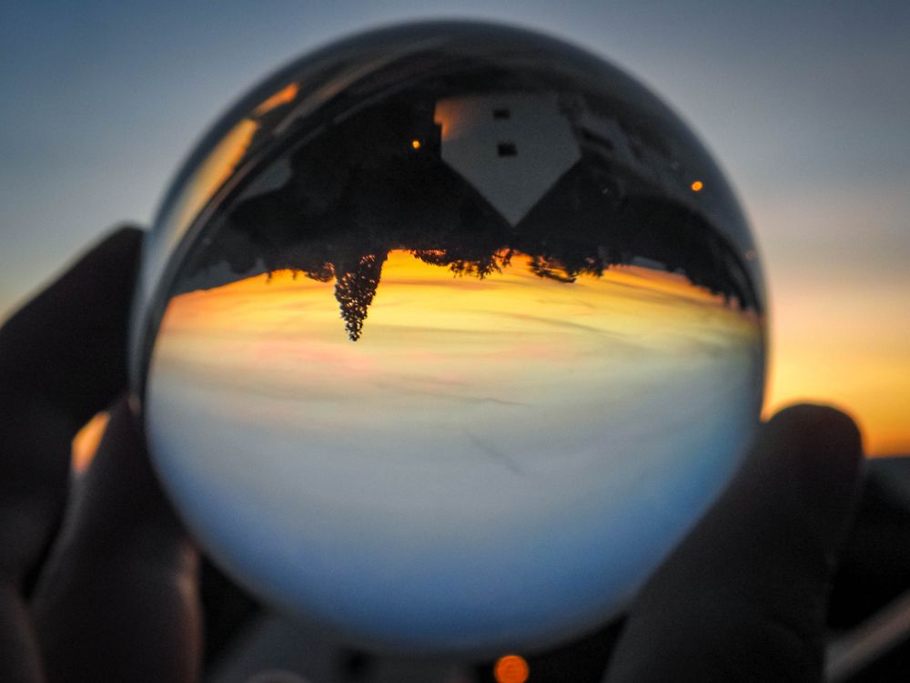 Lensball