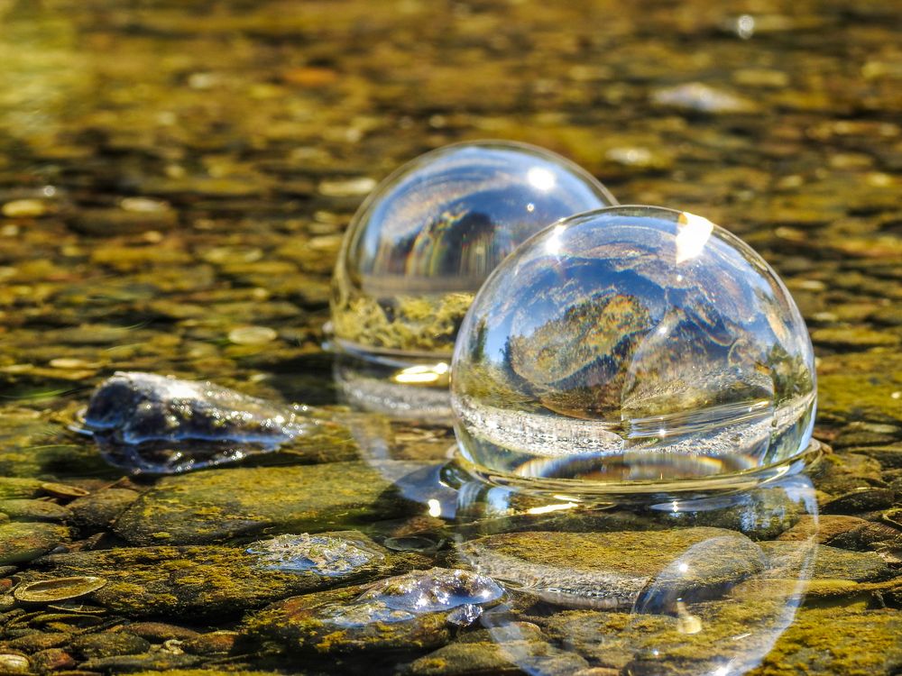 Lensball