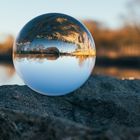 Lensball am Teich