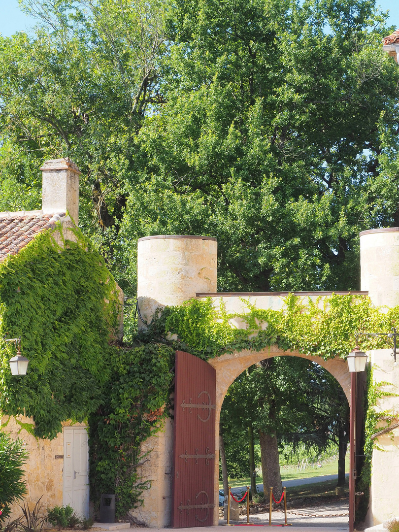 L’entrée du Château de Mons