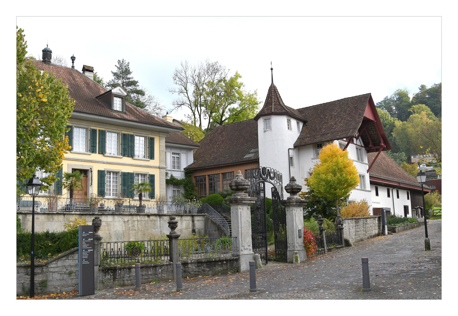 Lenzburg -Schlossgasse