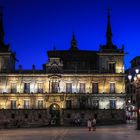 Leon, Rathaus am Abend