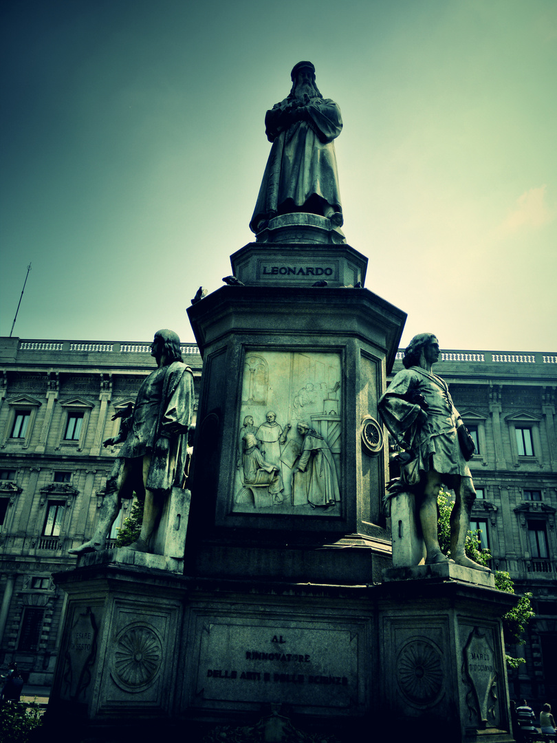 Leonardo da Vinci Denkmal, Milano