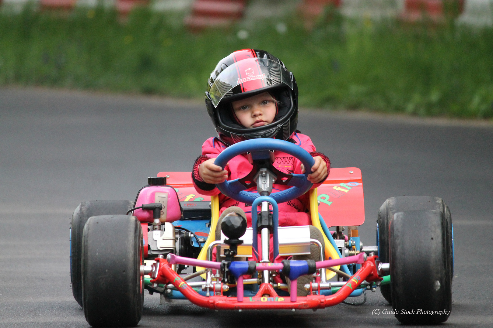 Leonie 3 Jahre und ihr Kart