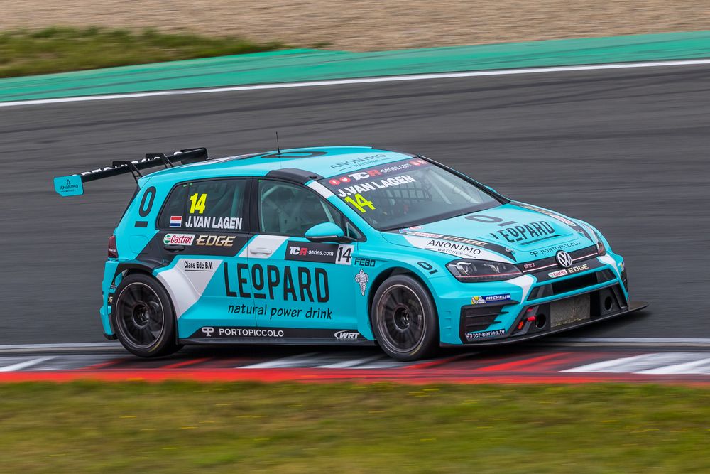Leopard Racing Team WRT 