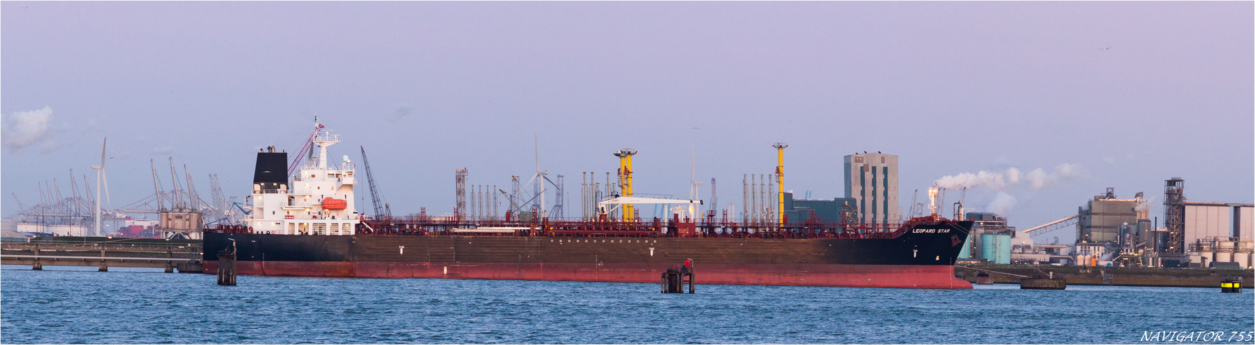 LEOPARD STAR, Oil/Chemical Tanker, Rotterdam.