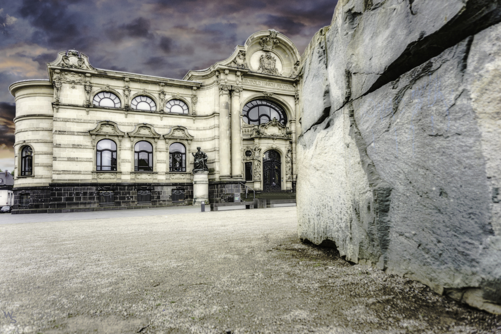 Leopold Hoesch Museum aus einem anderen Blickwinkel