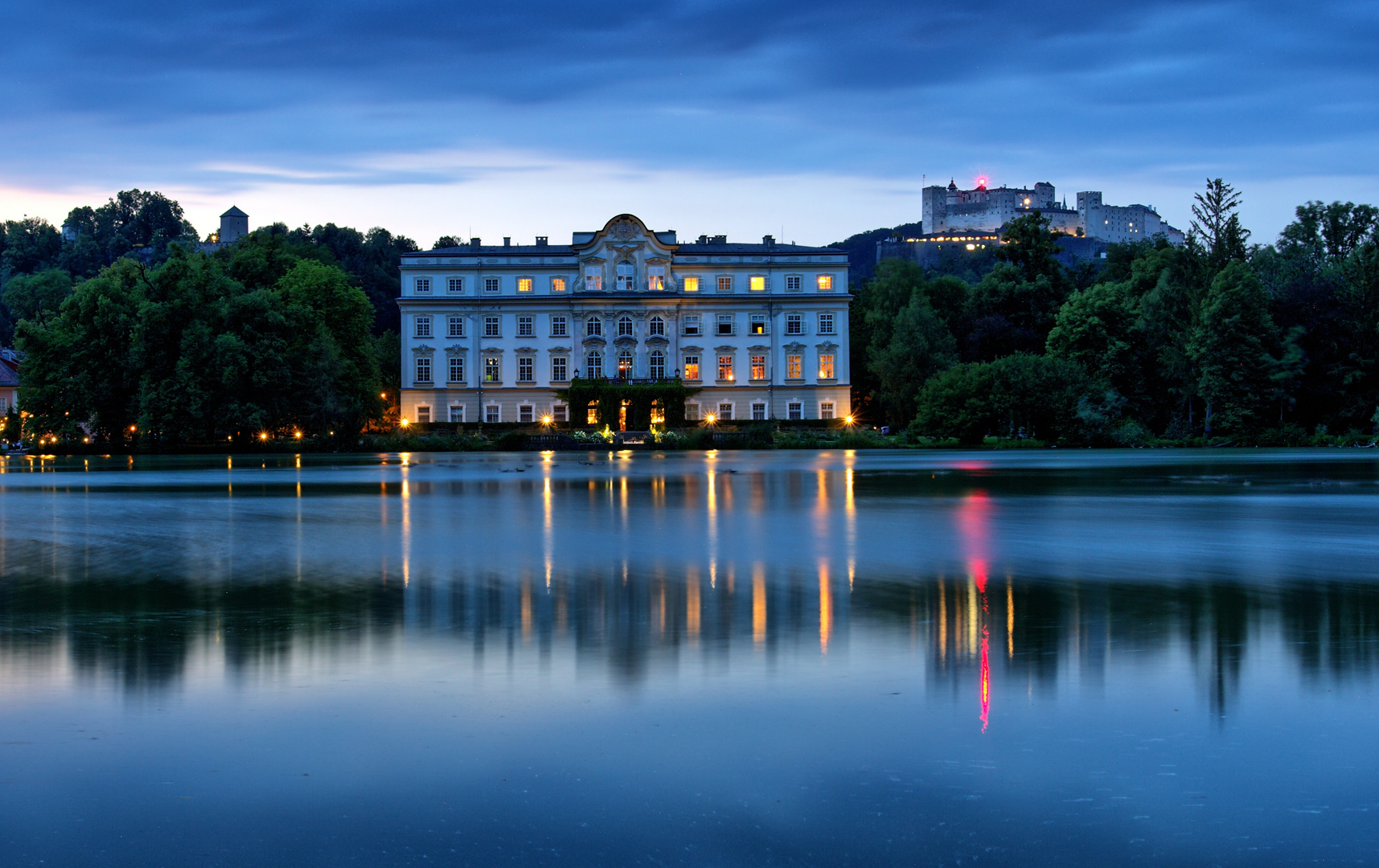 Leopoldskroner Weiher zur Blauen Stunde - ein Versuch