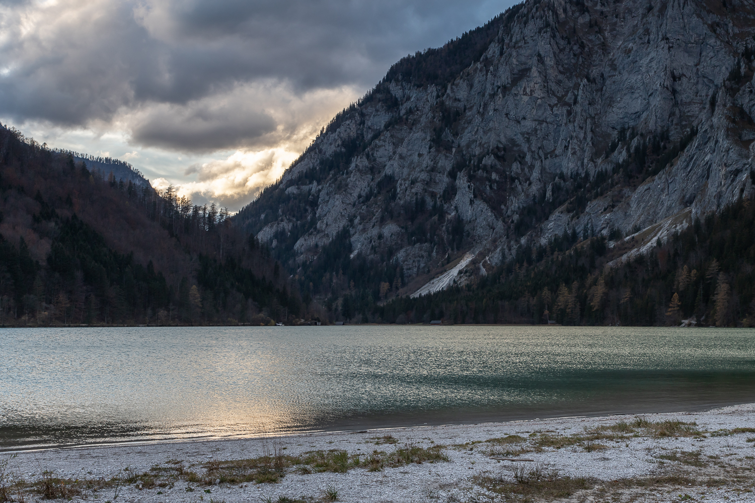 Leopoldsteinersee in den Eisenerzer Alpen