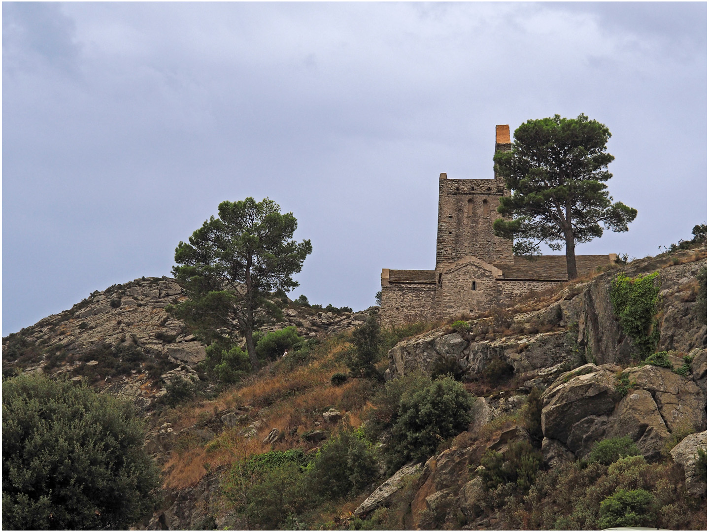 L’Ermitage de Santa Creu de Rodes près de Port de la Selva (Catalogne)