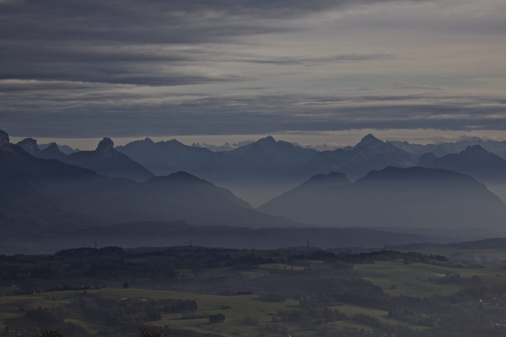 Les Alpes vus depuis le Saleve