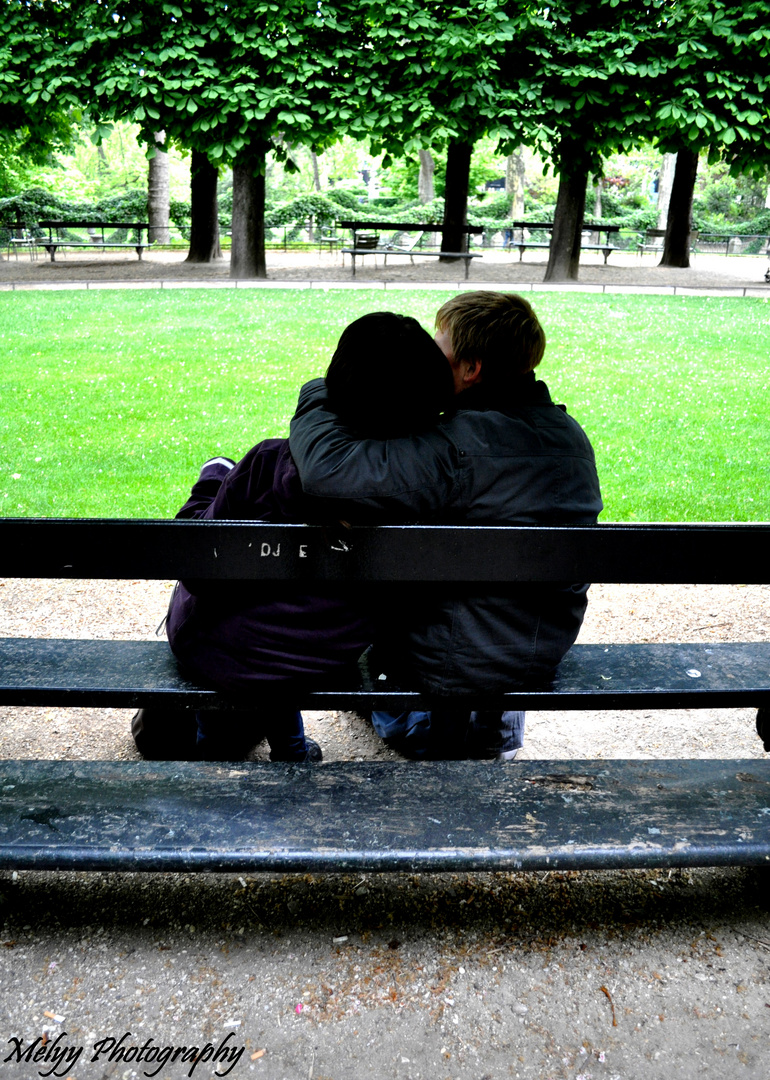 Les amoureux des bancs publics