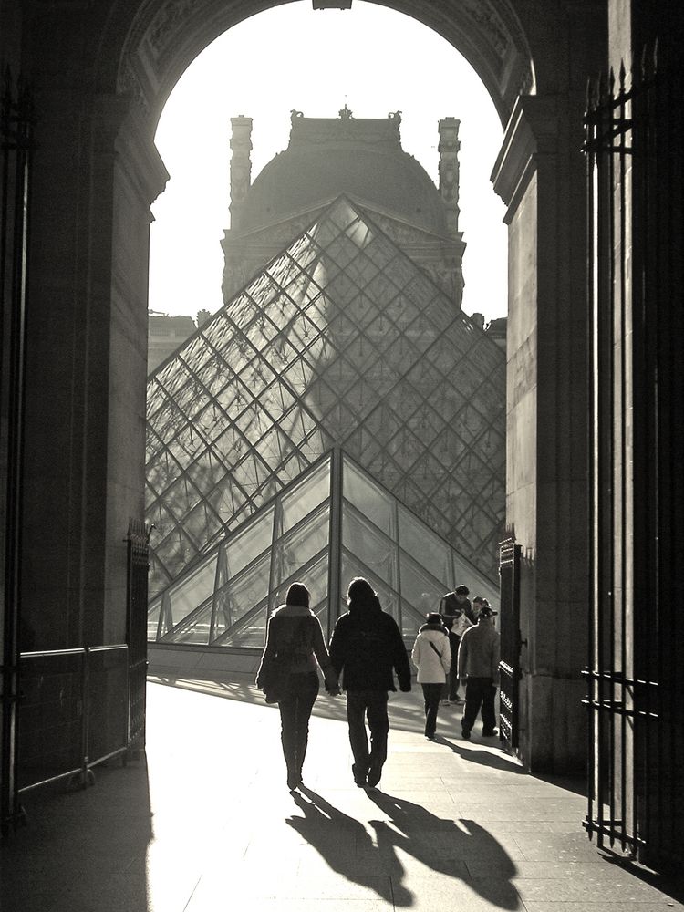 Les amoureux du Louvre - Paris by Psubtil 