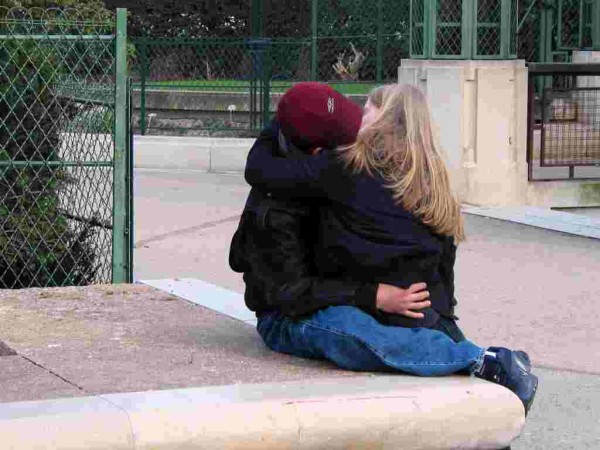 Les amoureux sont seuls au monde...