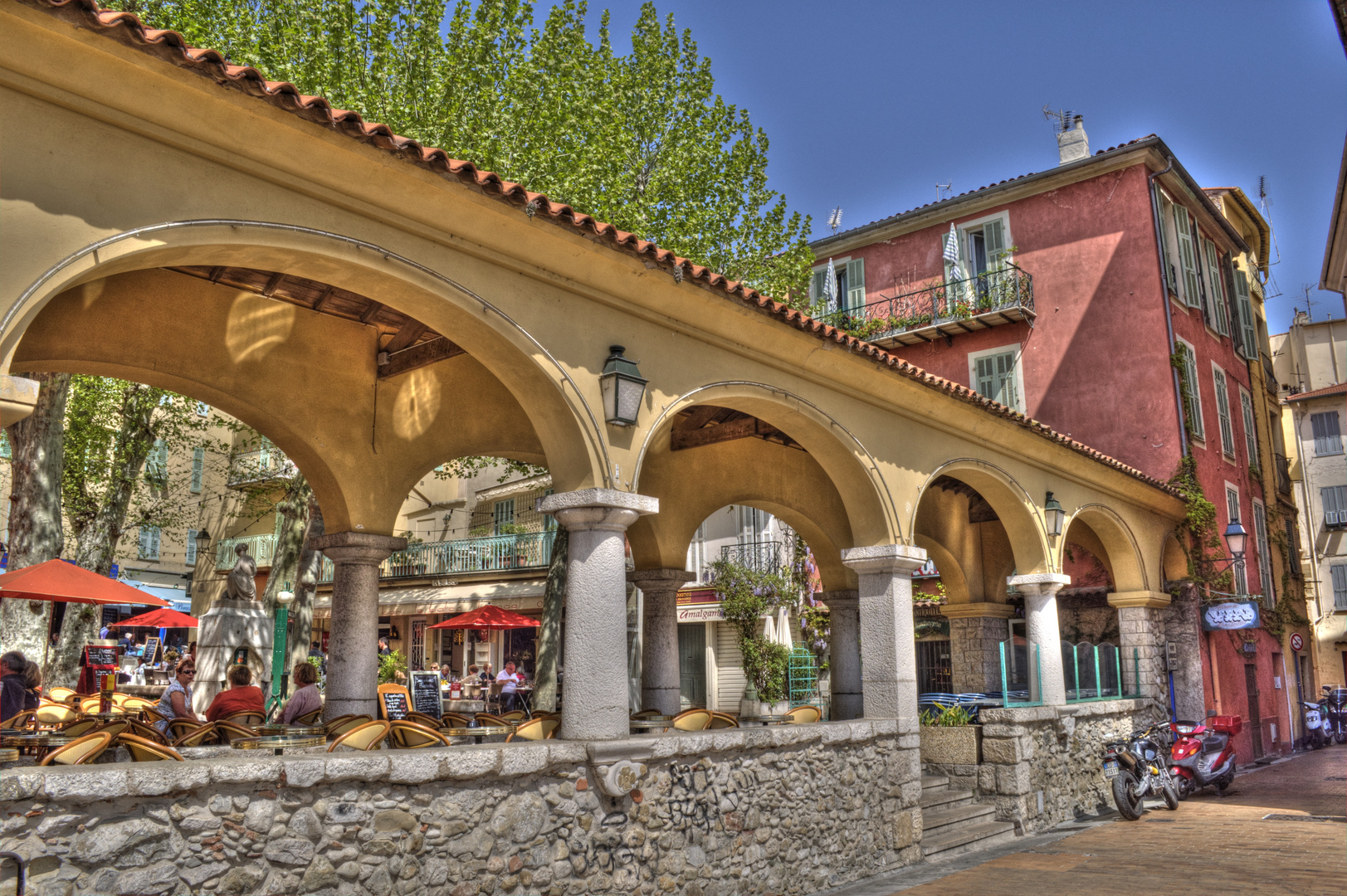 Les Arcades de Menton HDR