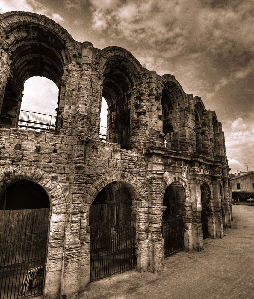 les arenes d`Arles