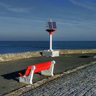 Les bancs rouges