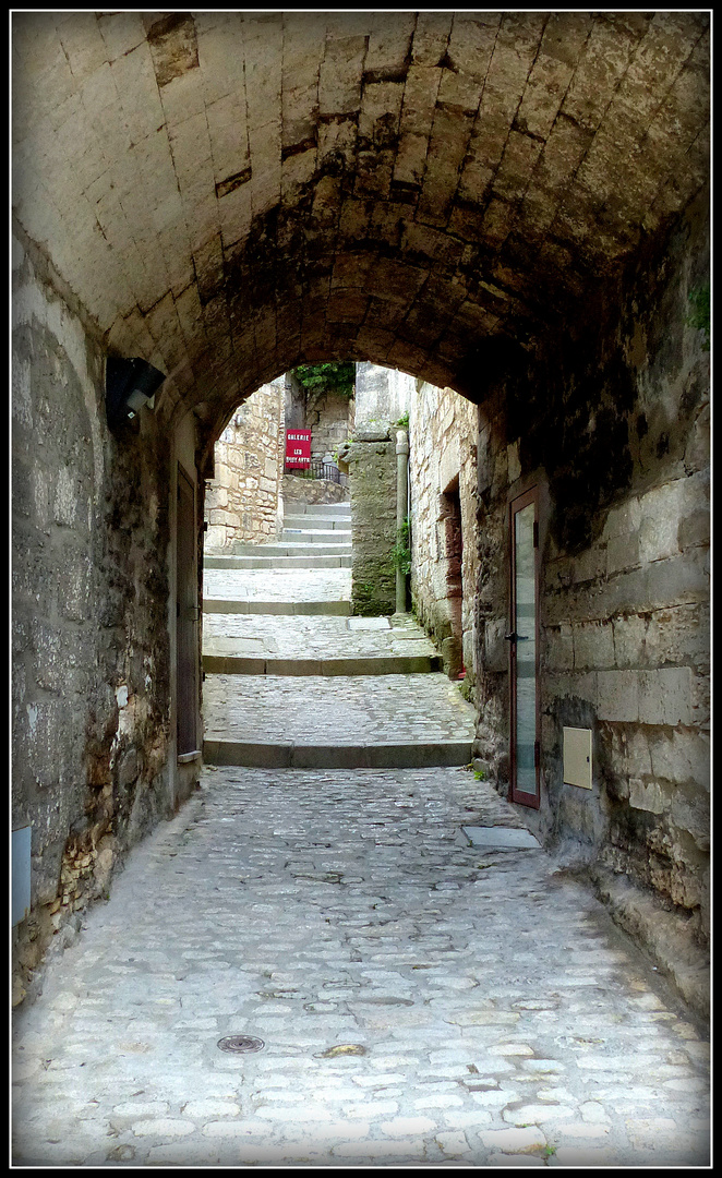 LES - BAUX - DE - PROVENCE - 44 -