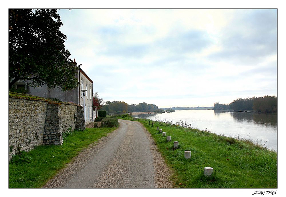 Les bords de Loire à Combleux près d'Orléans photo et image | paysages ...