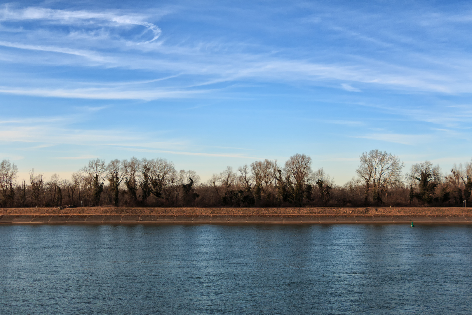 Les bords du canal