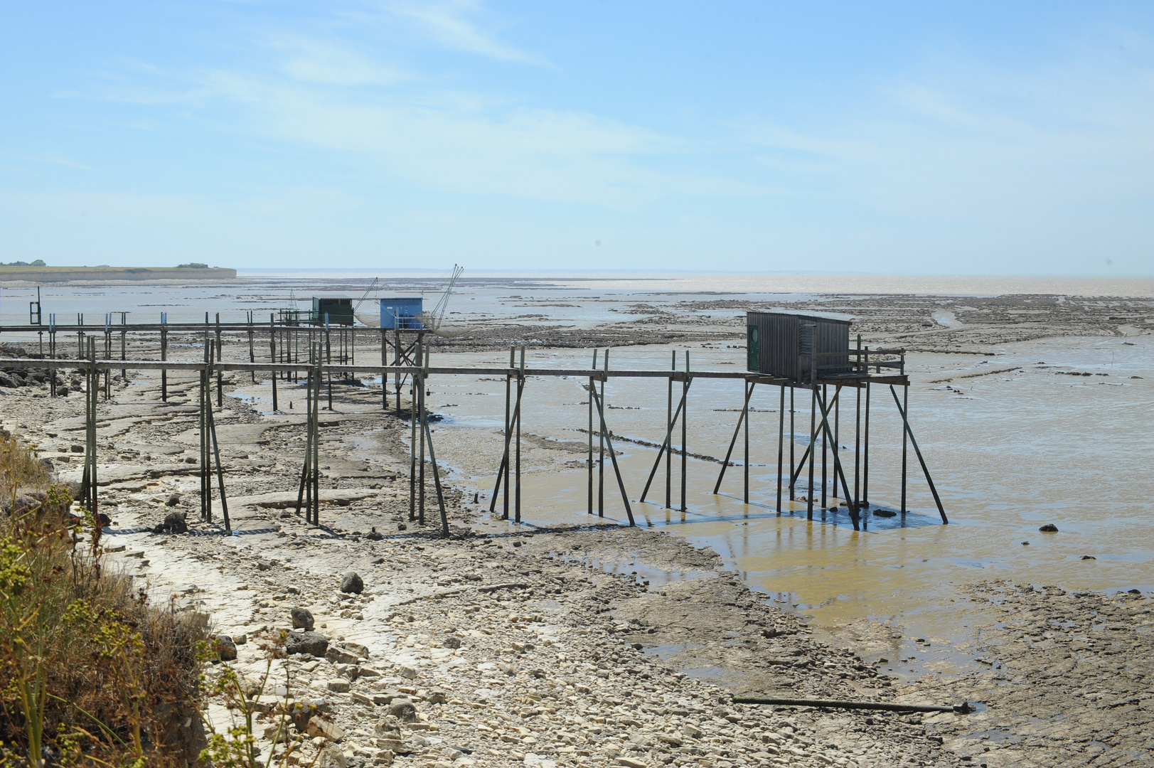 les cabanes a carrelet nord de la rochelle 