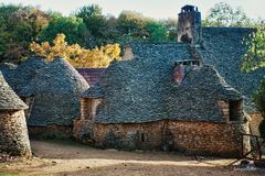 Les Cabanes de Breuil (Dordogne)