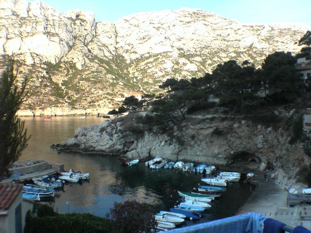 les calanques à marseille (sormiou)