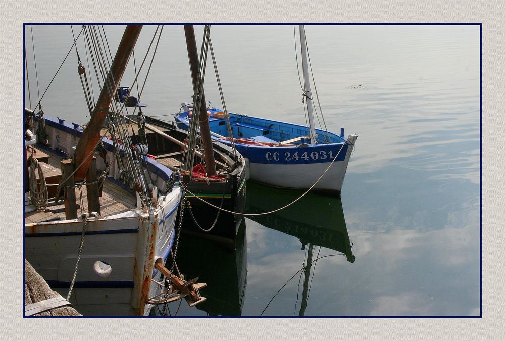 " Les canots de la marine en bois "