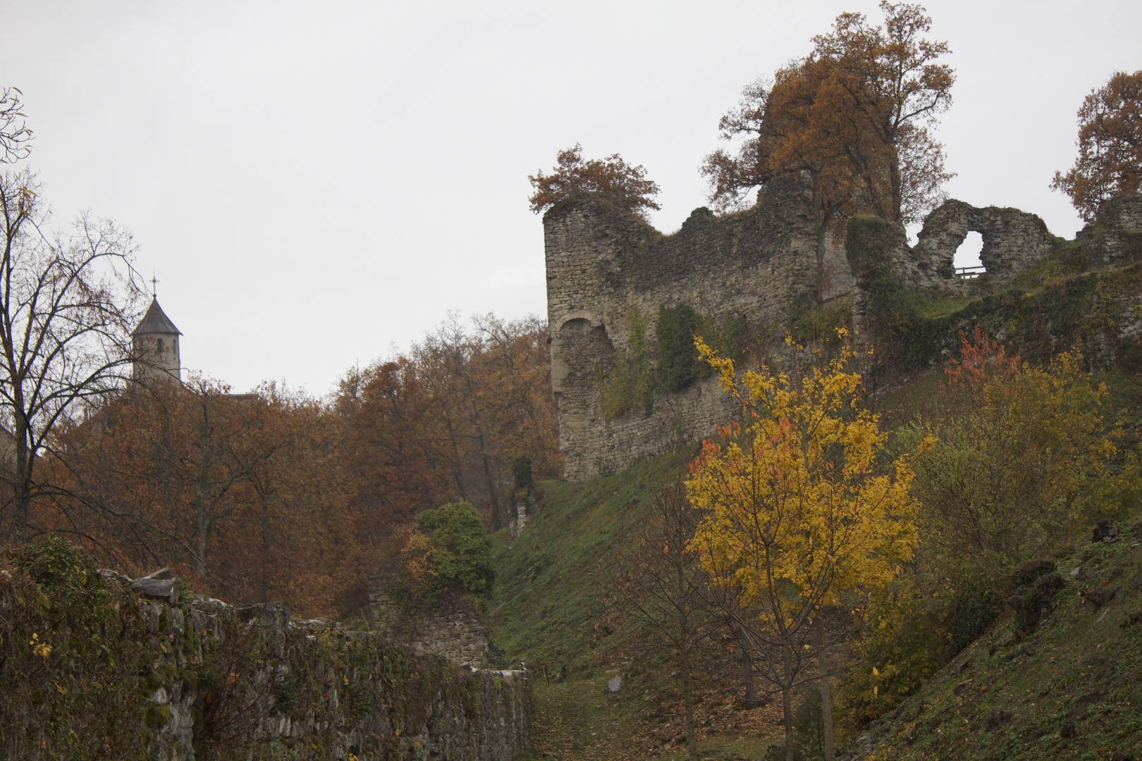 Les Chateaux d'Allinges Fantôme I