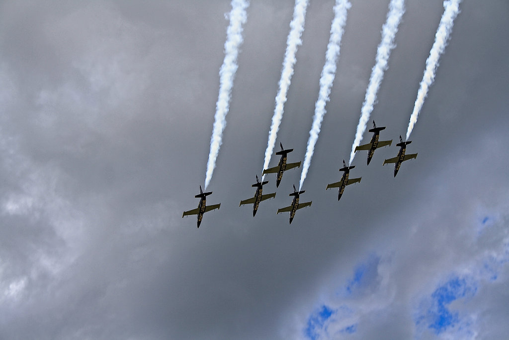 Les Chevaliers du Ciel .....