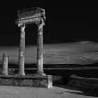 Les colonnes romaines de Nyon et le Léman