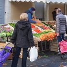 Les couleurs du dimanche sur un marché à Auch