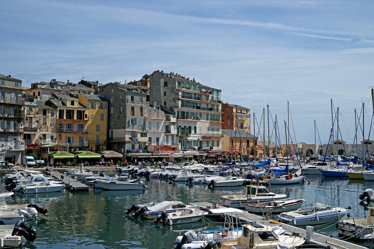 Les couleurs du port de Bastia