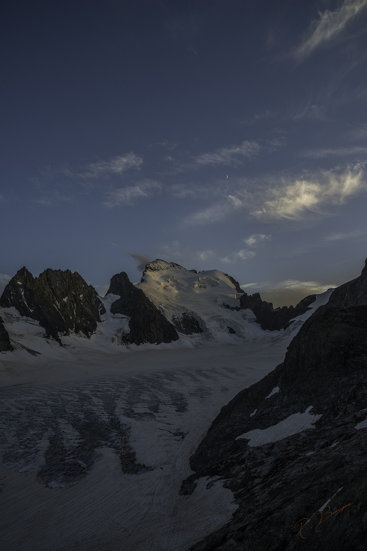 Les dernières lumières sur le Dôme