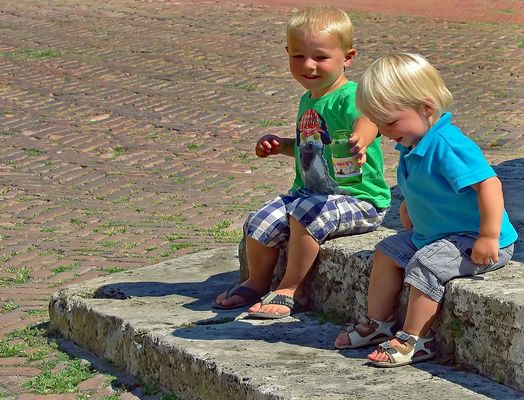 les deux angelots  des temps modernes....: leçon de civisme !!!
