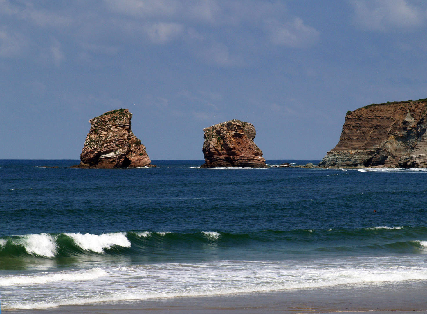 Les « Deux Jumeaux » de la plage de Hendaye - Die « Zwillinge » am Strand von Hendaye.