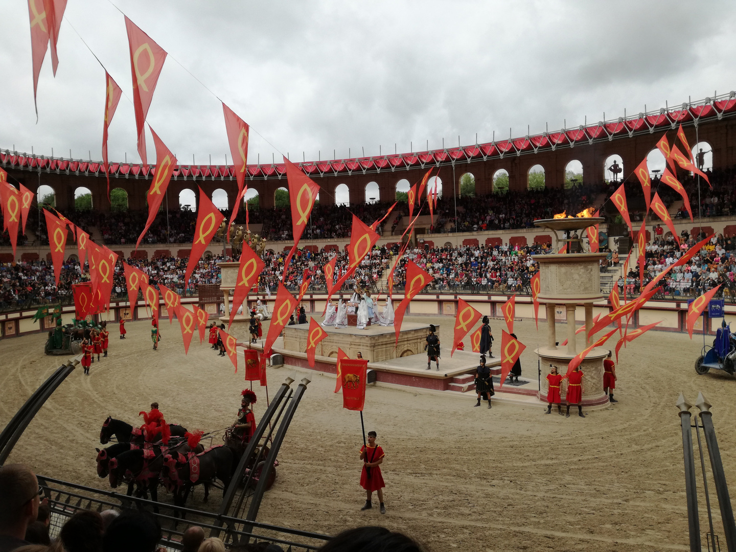 Les drapeaux rouges ...