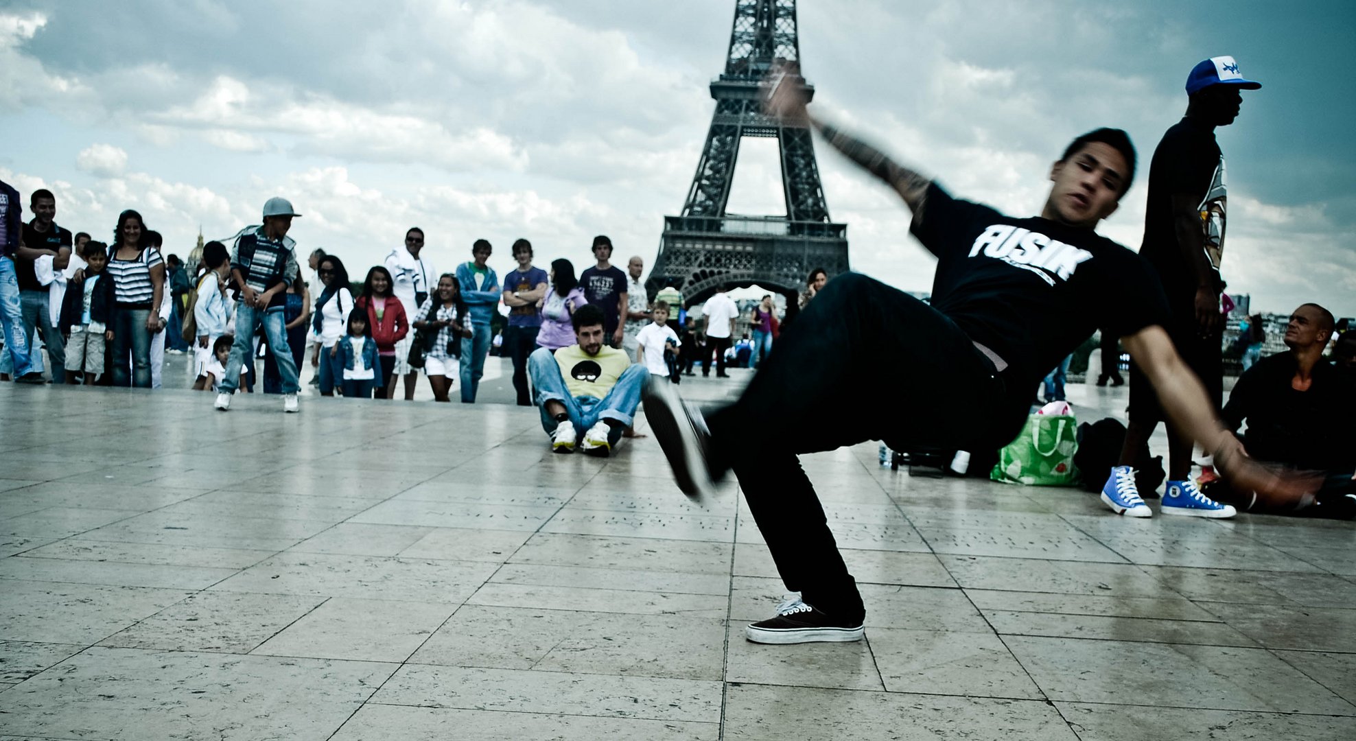 Les Drôles de Mec Au Trocadero .