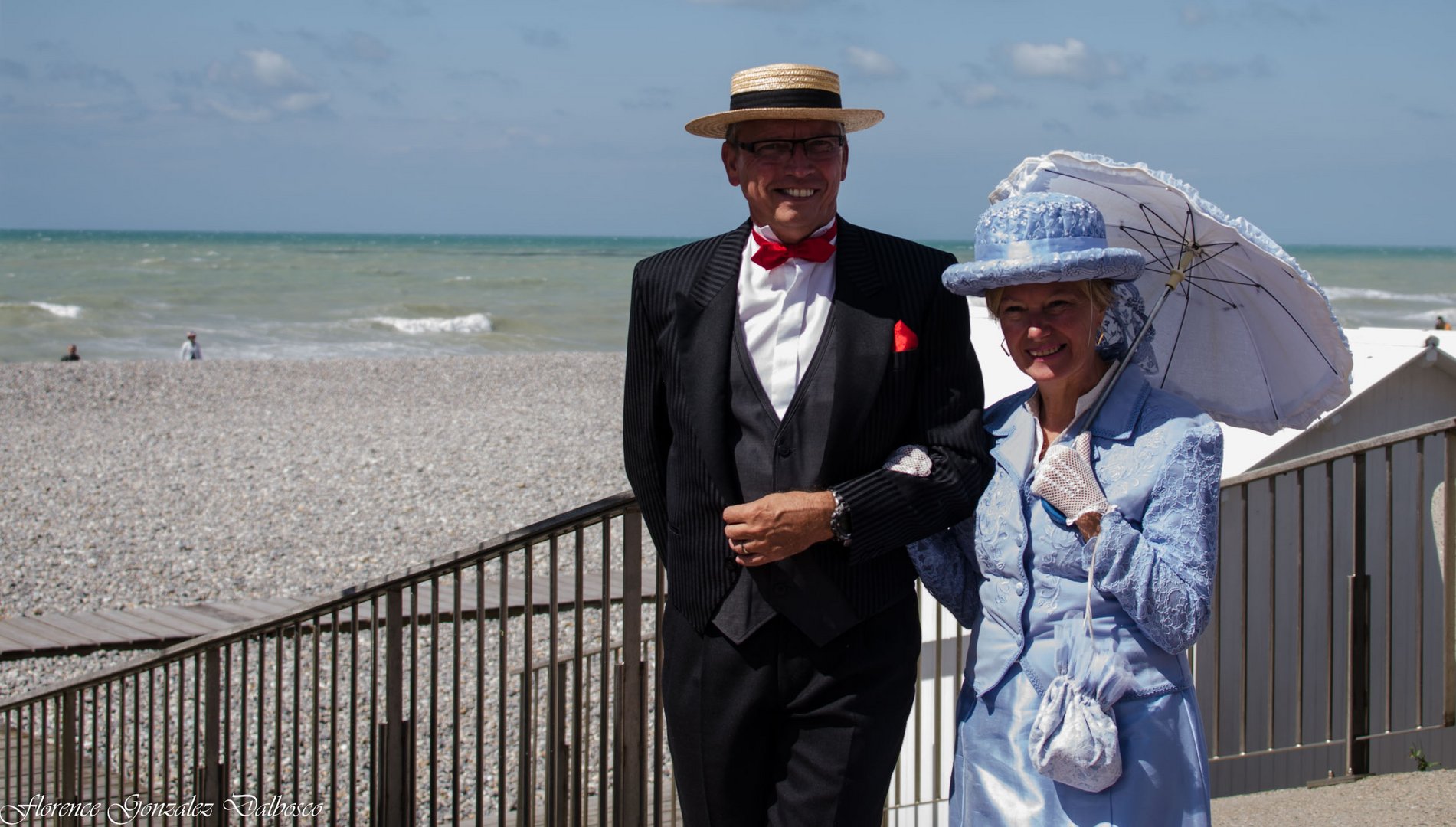 Les elegants à la plage.