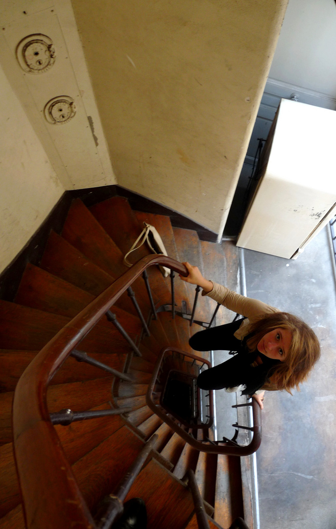 Les escaliers d'Anne. (Paris)