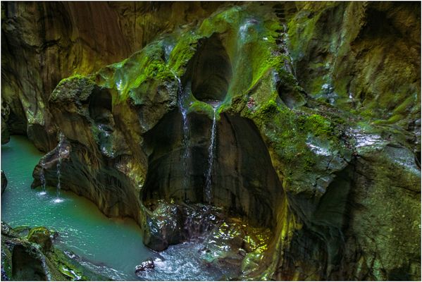 LES GORGES DU PONT DU DIABLE